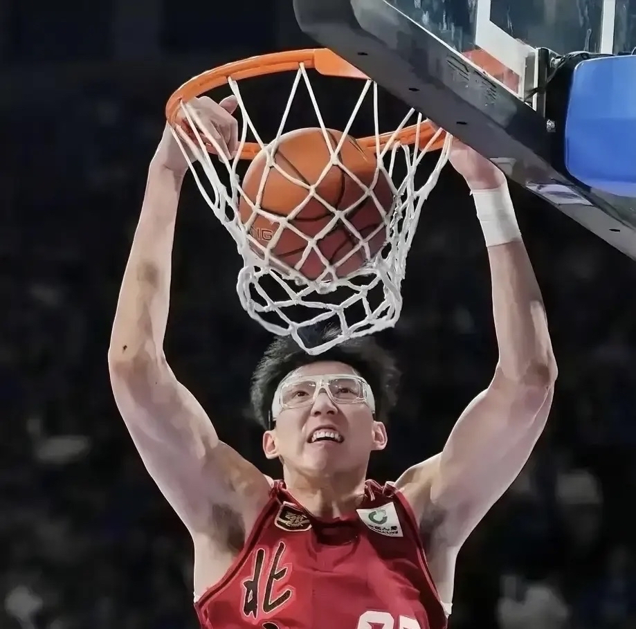 魔术险胜深圳队，周琦点燃赛场的简单介绍