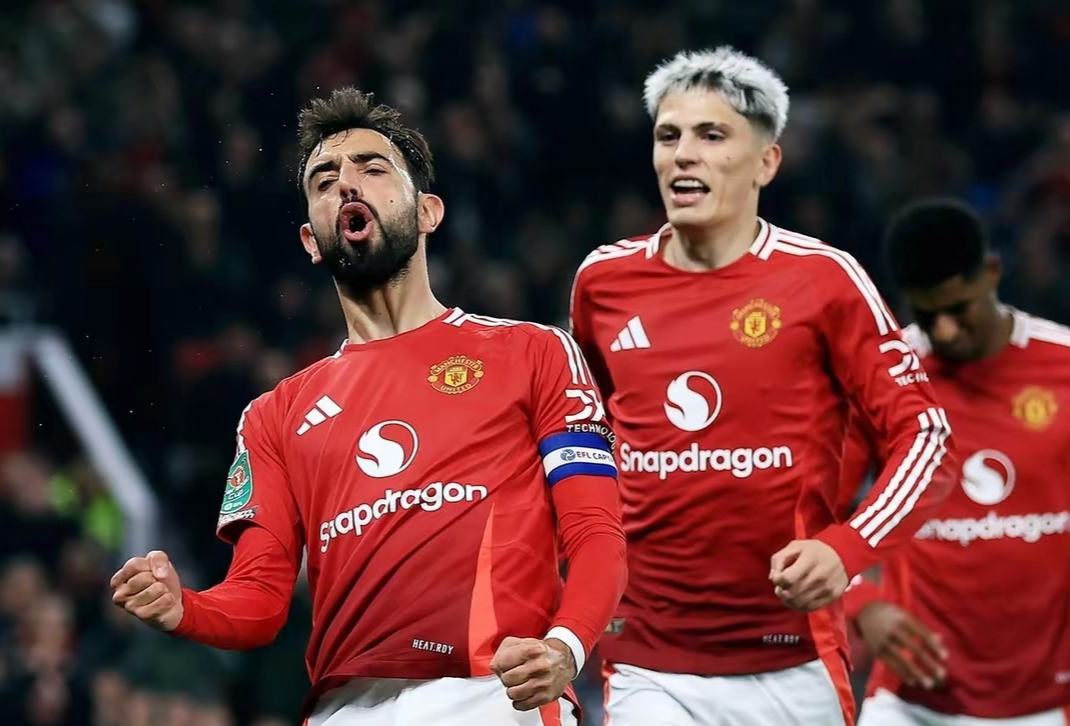 曼城力克瑞士,苏亚雷斯带队取胜 曼城力克瑞士,苏亚雷斯带队取胜